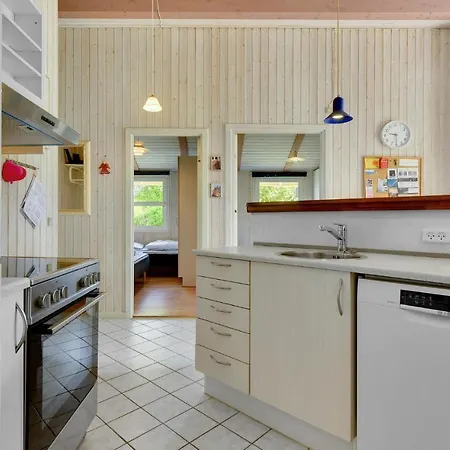 Alsvej Augustenborg X 度假居 *